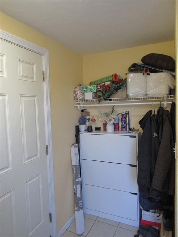 20 B Edgeworth Street Worcester, MA 01605 - Photo 26 of 33