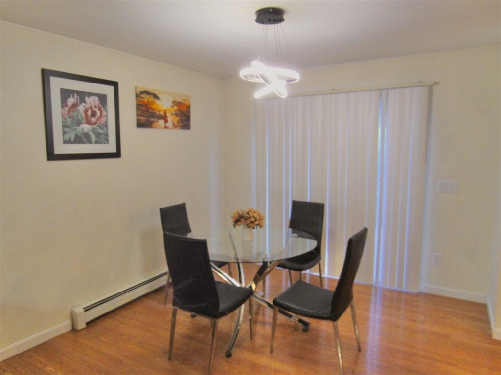 20 B Edgeworth Street Worcester, MA 01605 - Photo 8 of 33