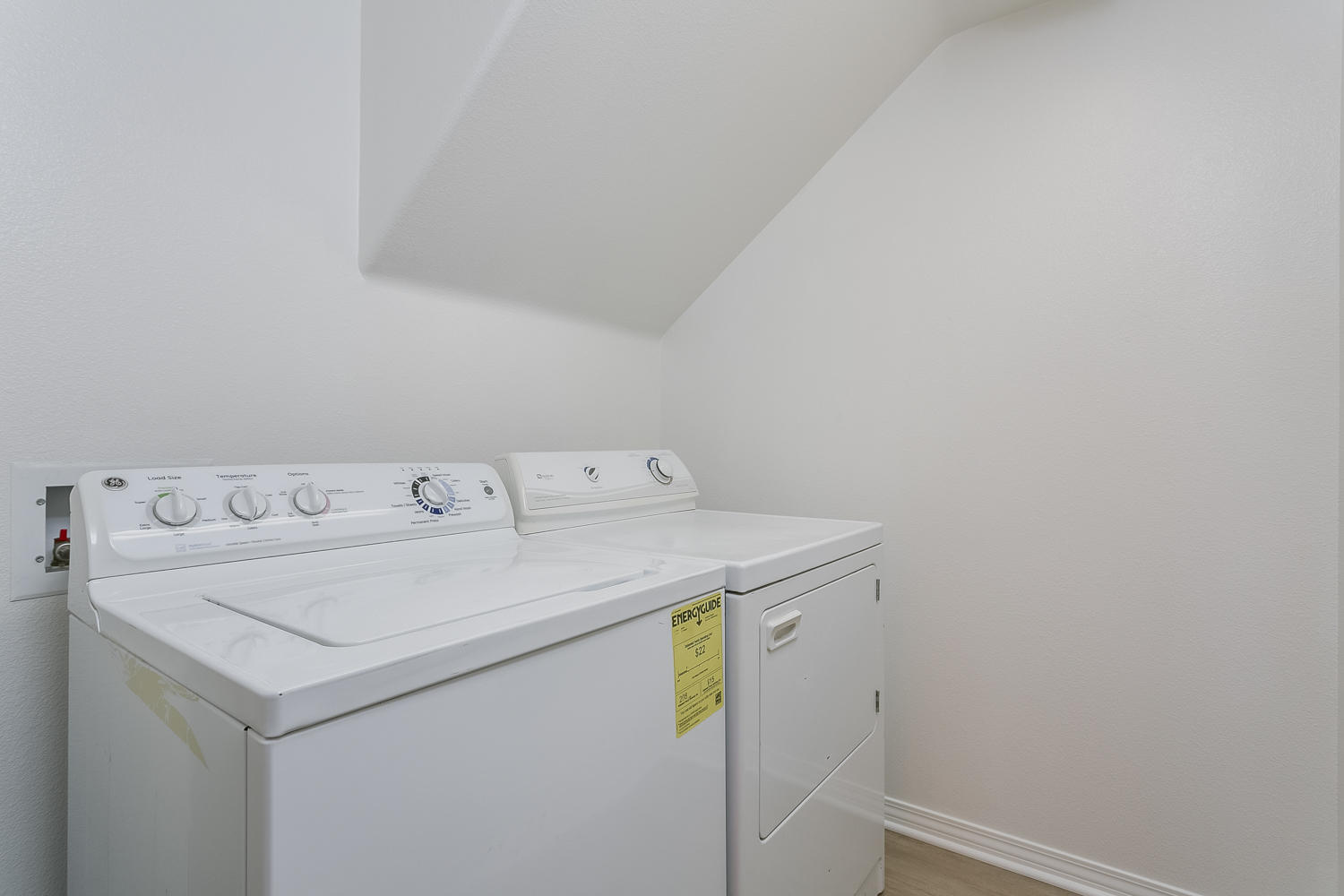 407 Flathead River Street Oxnard, CA 93036 - Photo 15 of 23 15