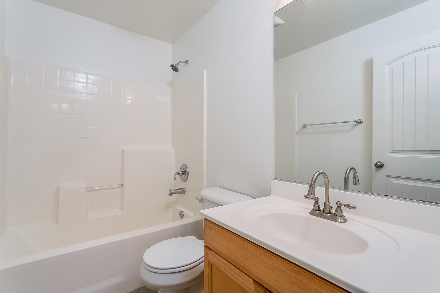 407 Flathead River Street Oxnard, CA 93036 - Photo 17 of 23 17