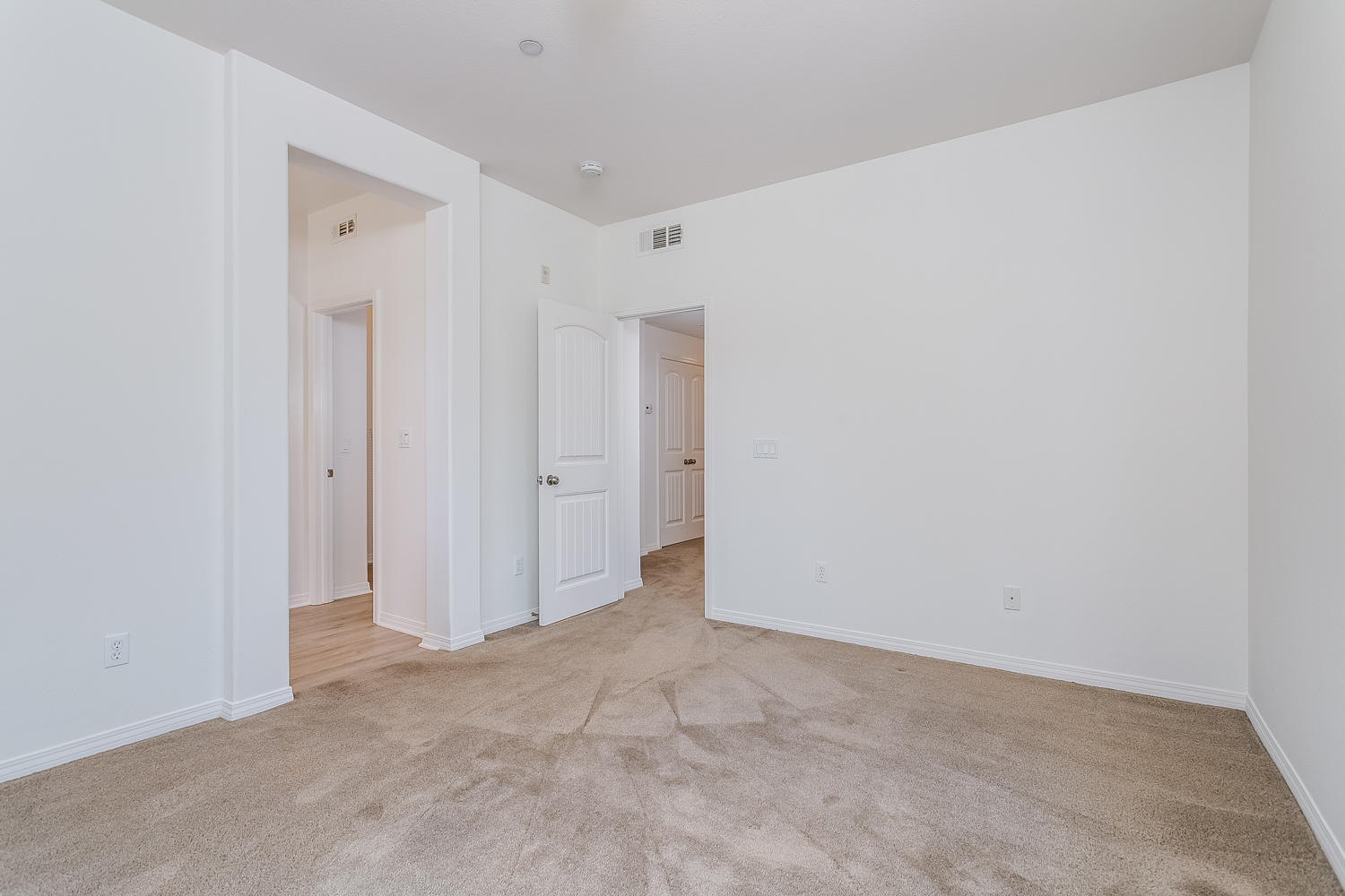 407 Flathead River Street Oxnard, CA 93036 - Photo 19 of 23 19