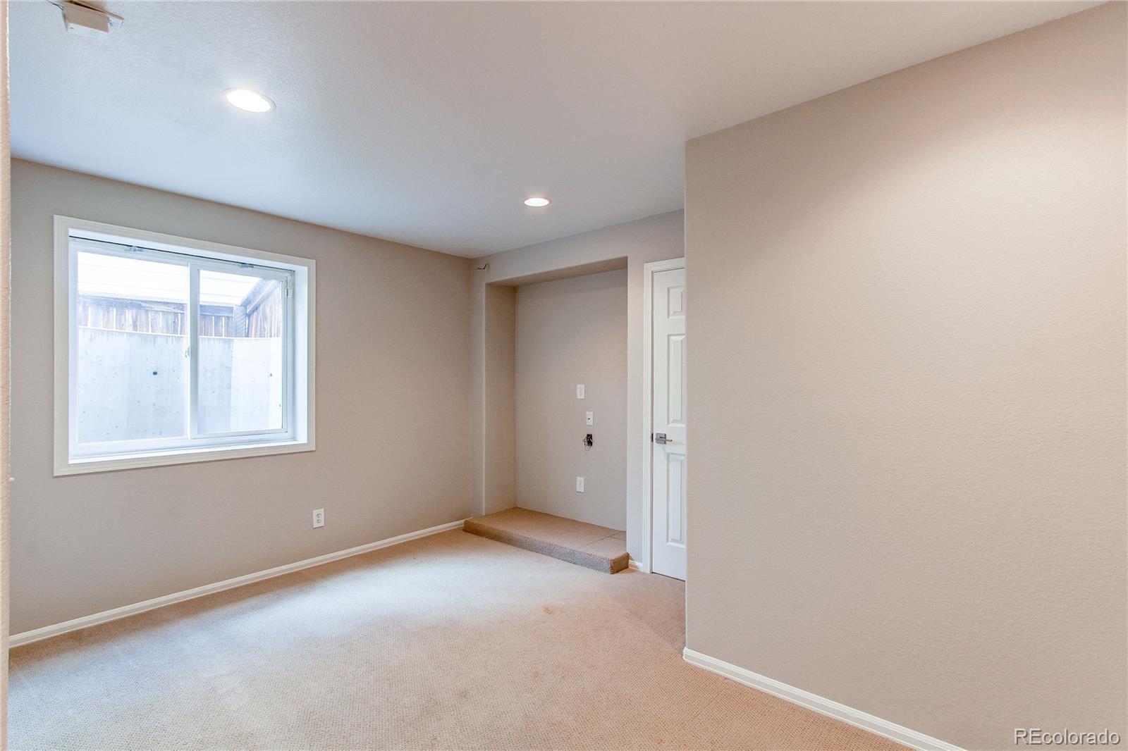 468 West English Sparrow Trail Highlands Ranch, CO 80129 - Photo 30 of 42