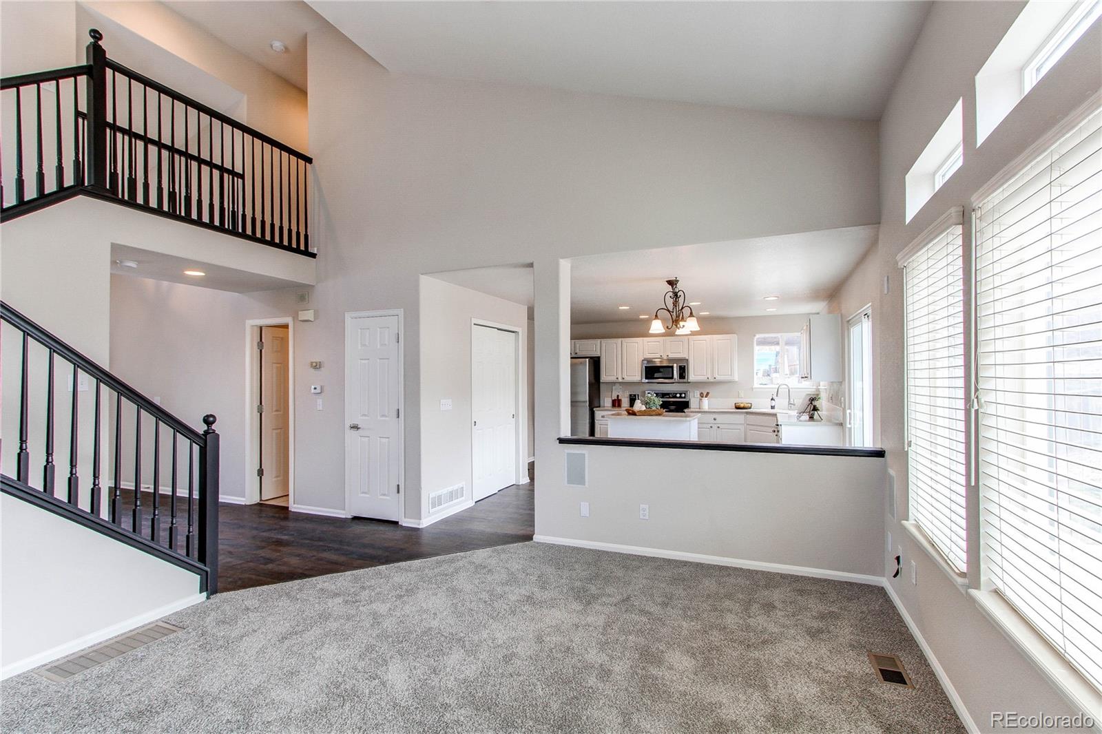 468 West English Sparrow Trail Highlands Ranch, CO 80129 - Photo 7 of 42