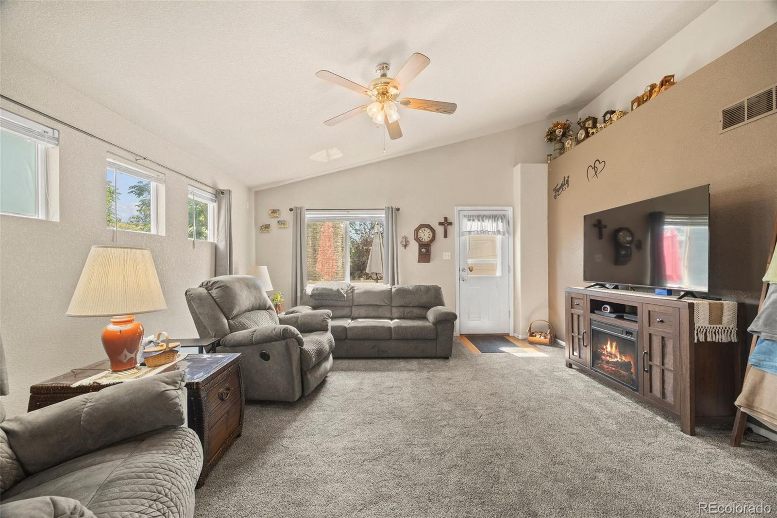 11348 Ironton Street Henderson, CO 80640 - Photo 19 of 45