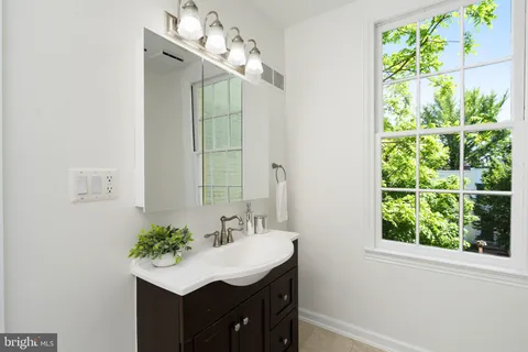 $1,575,000 | 3315 Dent Place Northwest, Washington, DC 20007