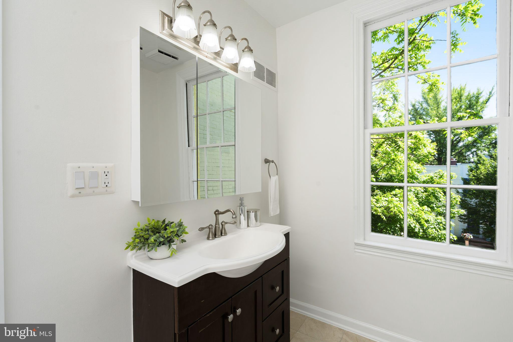 3315 Dent Place Northwest Washington, DC 20007 - Photo 29 of 41 Guest Suite Bathroom