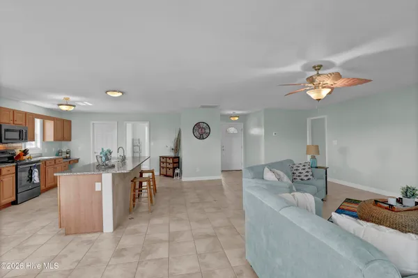 $775,000 | 413 Beacon Lane, Sneads Ferry, NC 28460