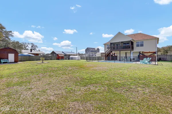 $775,000 | 413 Beacon Lane, Sneads Ferry, NC 28460