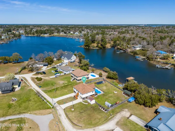 $775,000 | 413 Beacon Lane, Sneads Ferry, NC 28460