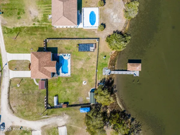 $775,000 | 413 Beacon Lane, Sneads Ferry, NC 28460