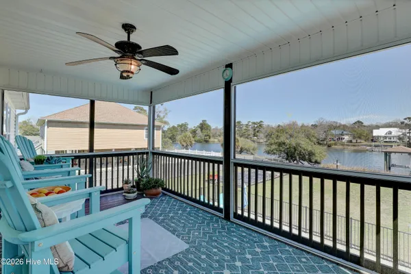 $775,000 | 413 Beacon Lane, Sneads Ferry, NC 28460