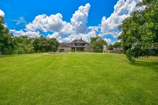 $1,185,000 | 633 Crenshaw Road, Houston, TX 77504