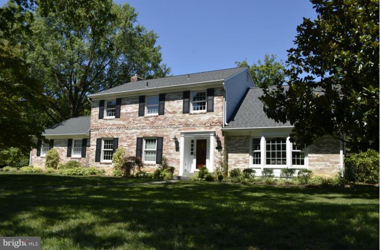 11800 Prestwick Road Potomac, MD 20854 - Photo 30 of 30 Exterior (Main)
