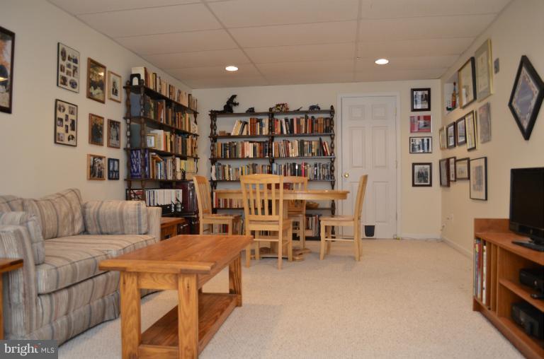 11800 Prestwick Road Potomac, MD 20854 - Photo 7 of 30 Basement