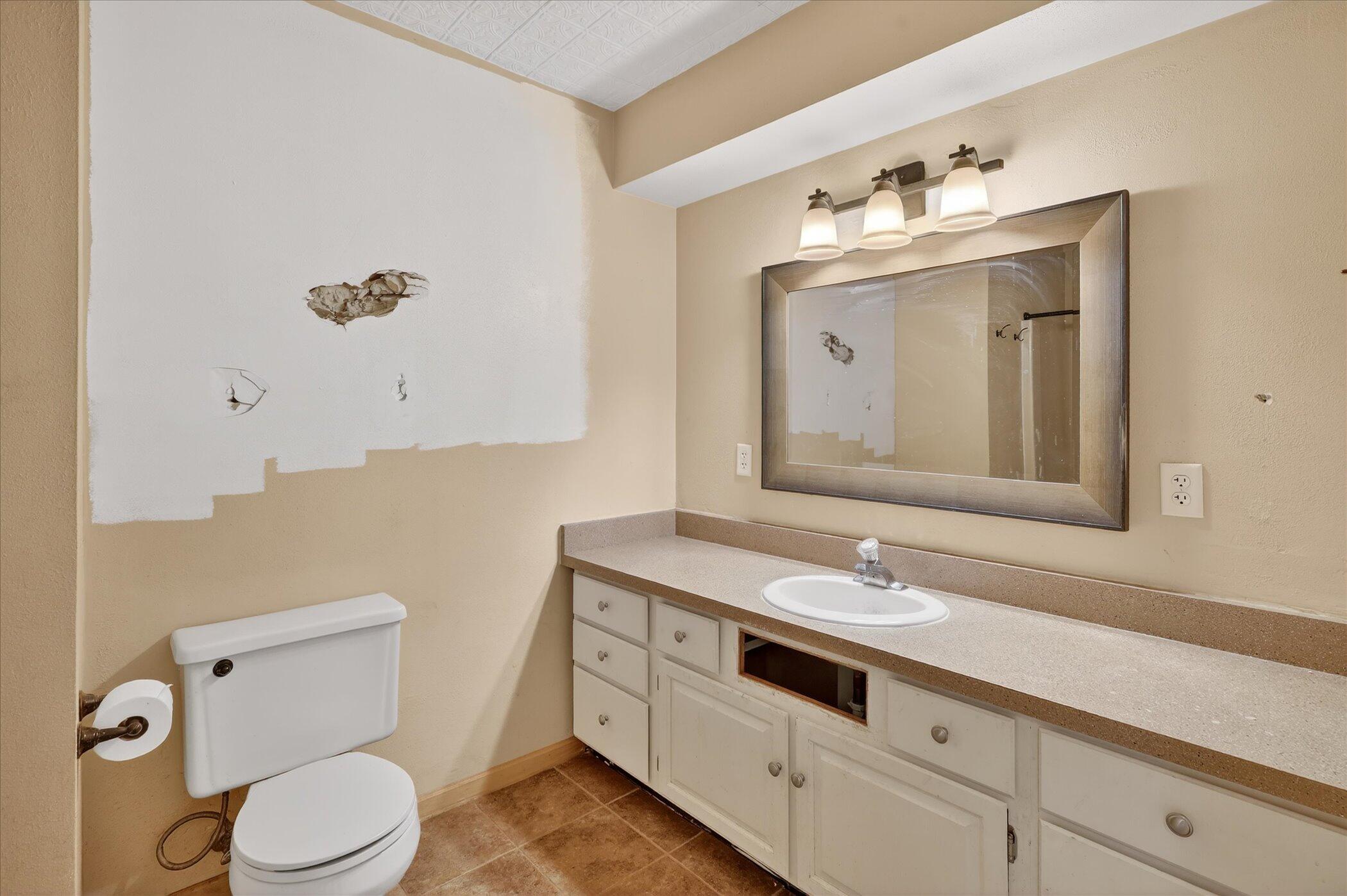 13890 Sharon Valley Road Grass Lake, MI 49240 - Photo 20 of 61 16-13890 Sharon Valley Rd Grass Lake-Win