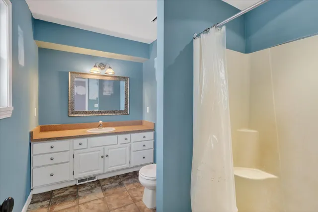 $250,000 | 13890 Sharon Valley Road, Grass Lake, MI 49240