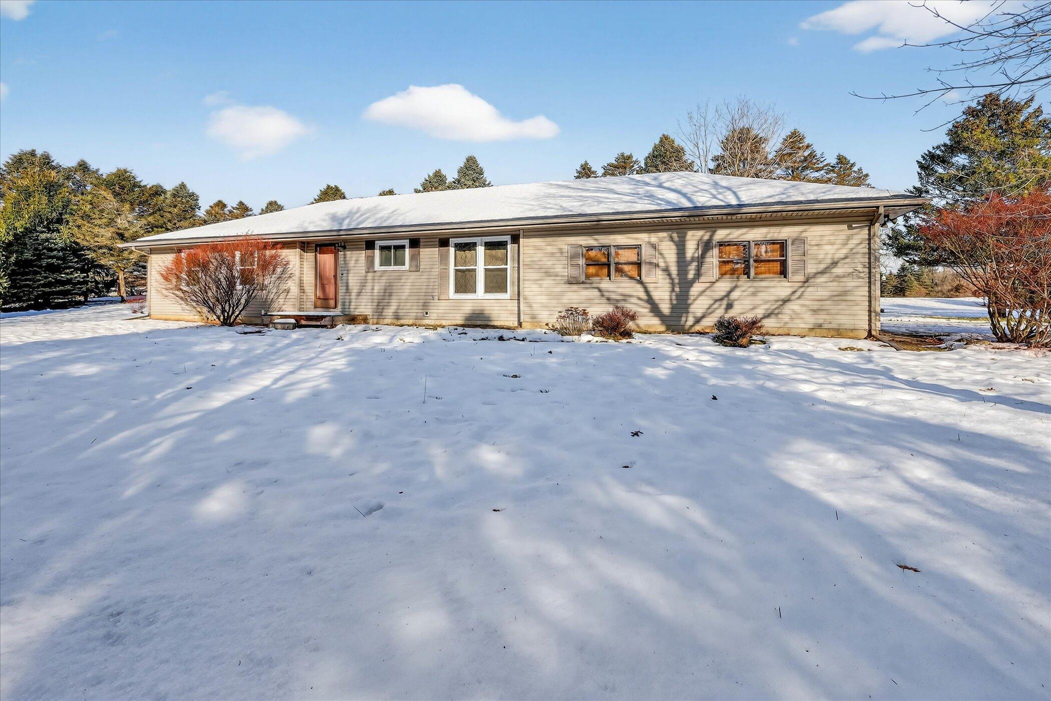 13890 Sharon Valley Road Grass Lake, MI 49240 - Photo 3 of 61 1.2