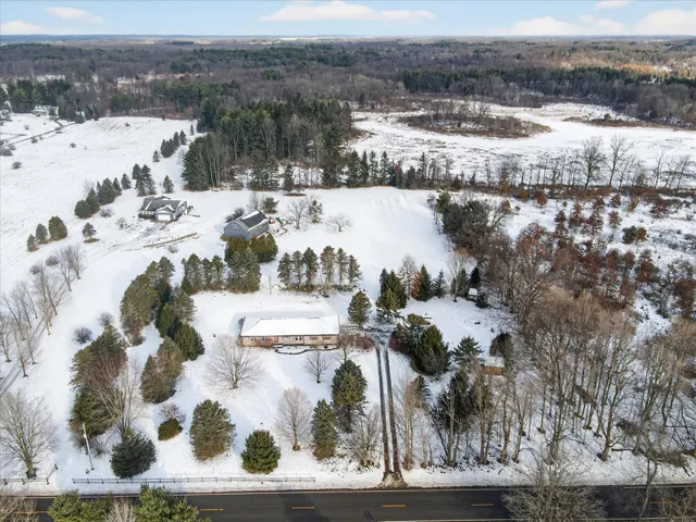 $250,000 | 13890 Sharon Valley Road, Grass Lake, MI 49240