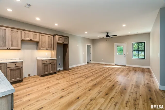 $232,500 | 207 Rowatt Street, Cambria, IL 62918