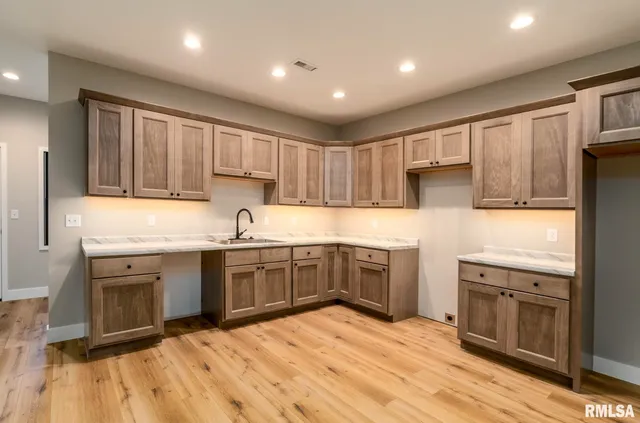 $232,500 | 207 Rowatt Street, Cambria, IL 62918