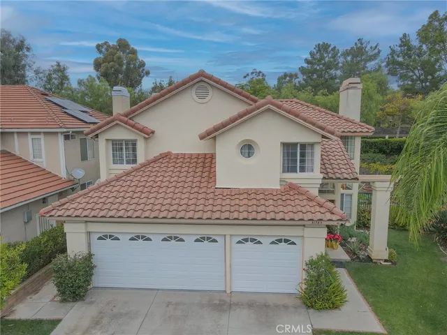 a house view with a outdoor space