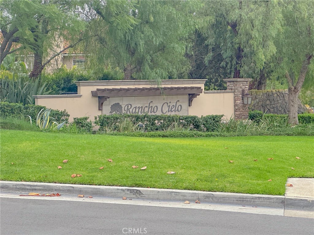 31785 Vía Del Viento Trabuco Canyon, CA 92679 - Photo 42 of 50 a view of a park with welcome board