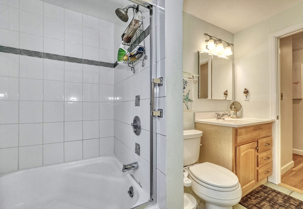 7 Noonhill Road Medfield, MA 02052 - Photo 20 of 34 Gallery Image 20