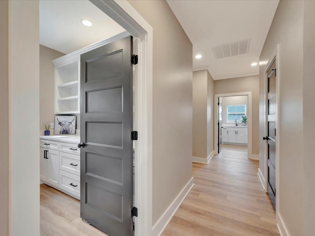 537 C C Road Diboll, TX 75941 - Photo 19 of 37 a view of a hallway with closet