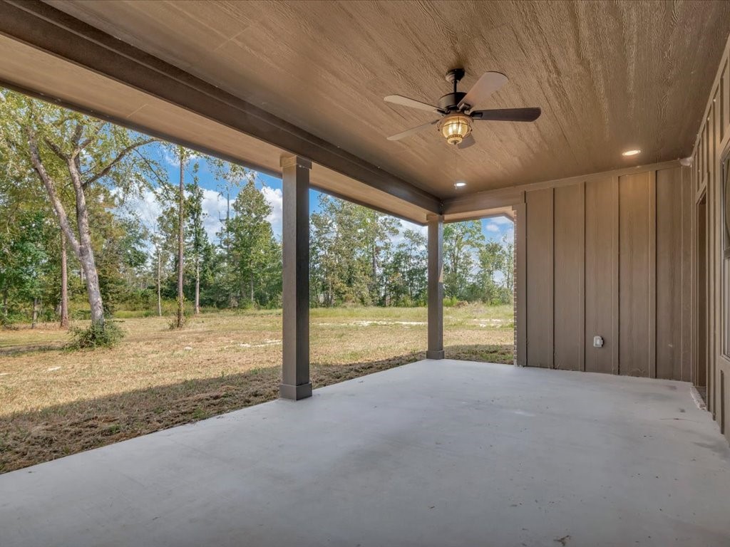 537 C C Road Diboll, TX 75941 - Photo 35 of 37 a view of a livingroom with a floor to ceiling window and floor to ceiling window