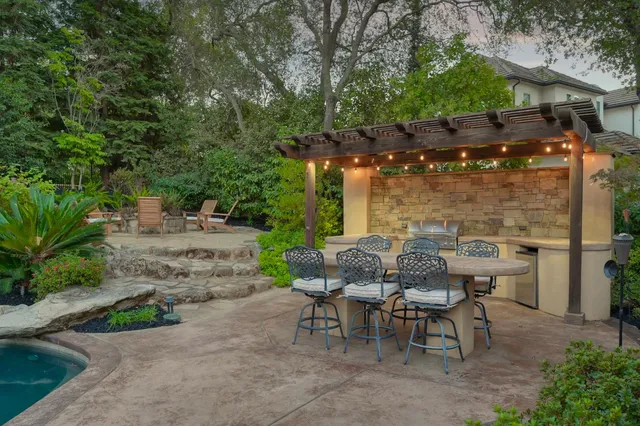 $2,100,000 | 9875 Granite View Lane, Granite Bay, CA 95746