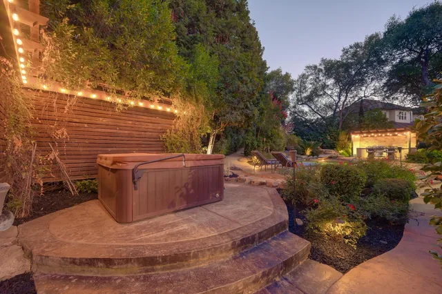 $2,100,000 | 9875 Granite View Lane, Granite Bay, CA 95746