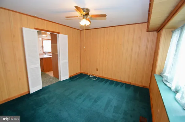 $364,900 | 8 Holton Lane, Willingboro, NJ 08046