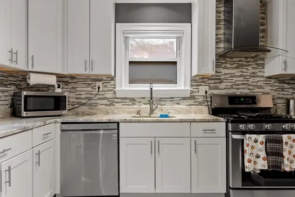 $539,900 | 48 Clarendon Avenue, Lynn, MA 01902