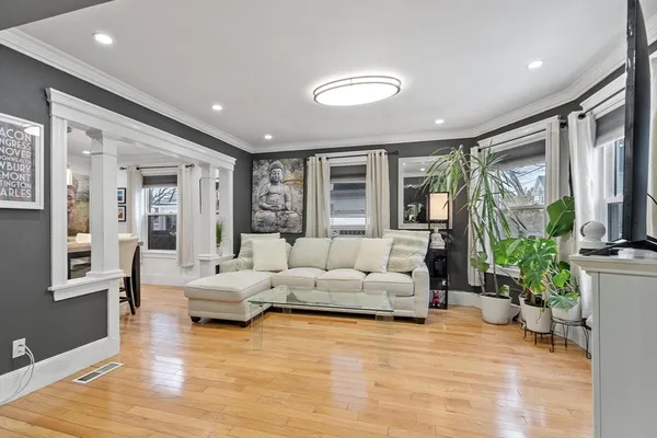 $539,900 | 48 Clarendon Avenue, Lynn, MA 01902