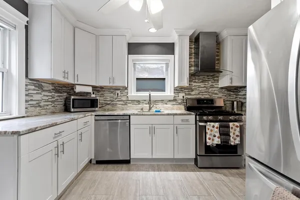 $539,900 | 48 Clarendon Avenue, Lynn, MA 01902