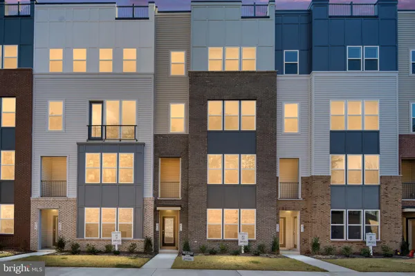 $459,900 | 2536 Neabsco Common Place, Woodbridge, VA 22191