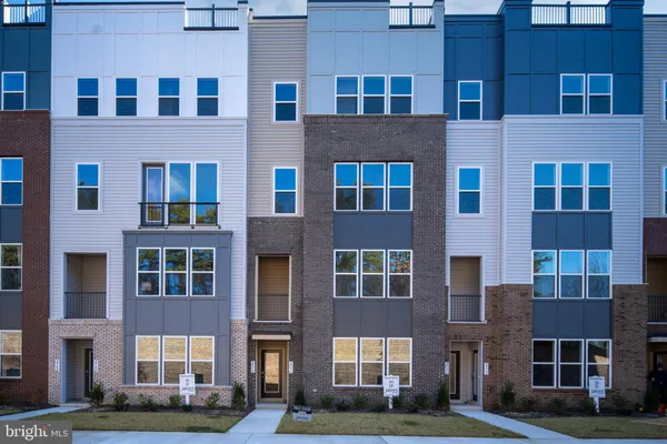 $459,900 | 2536 Neabsco Common Place, Woodbridge, VA 22191
