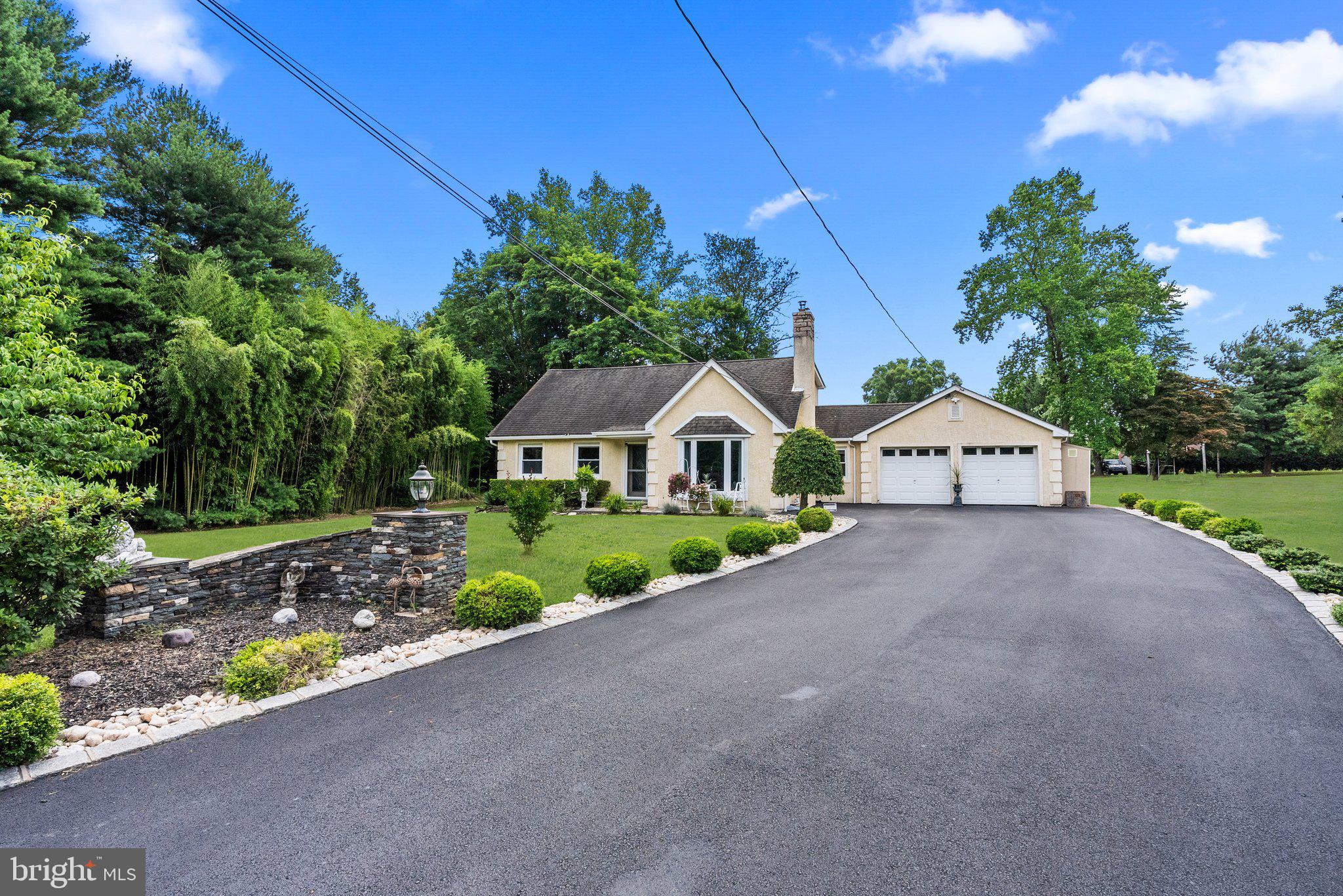 612 Pinney Road Huntingdon Valley, PA 19006 - Photo 2 of 40 Gallery Image 2