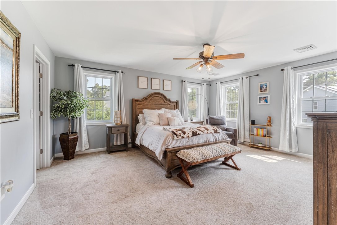 52 Greenbriar Circle Richmond, RI 02892 - Photo 18 of 32