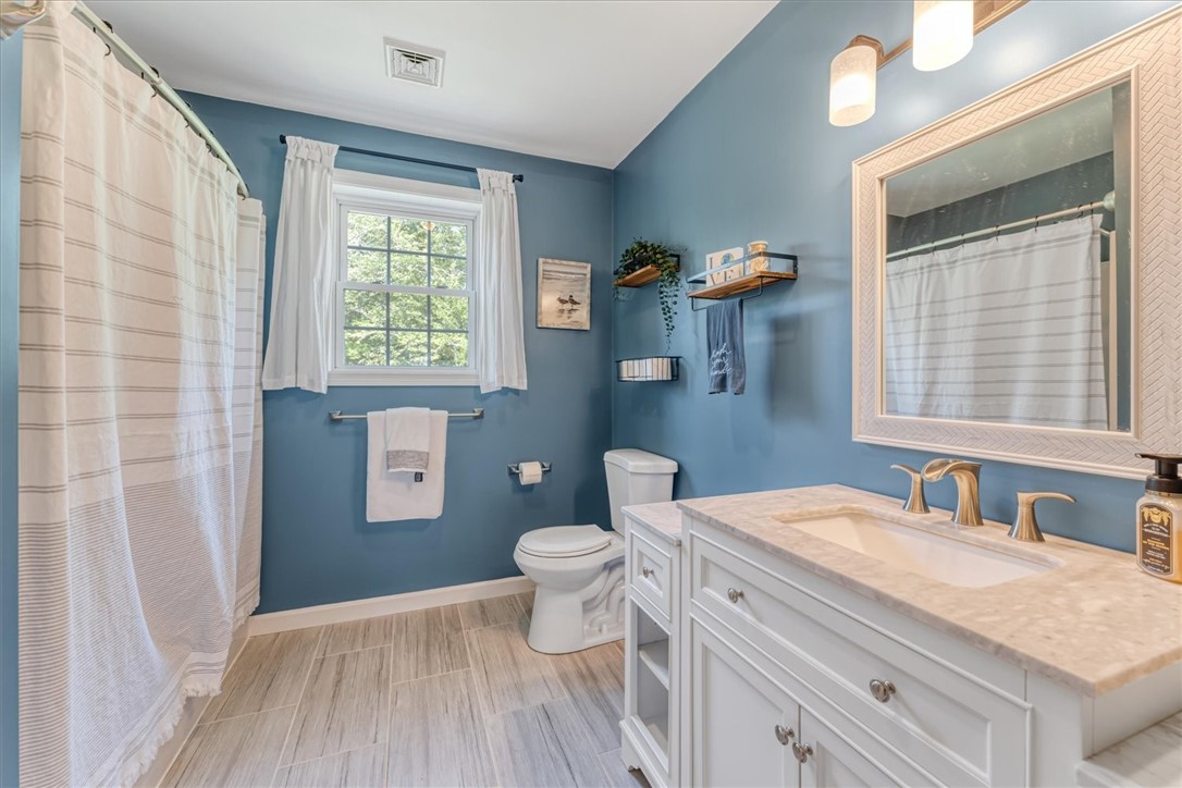 52 Greenbriar Circle Richmond, RI 02892 - Photo 23 of 32