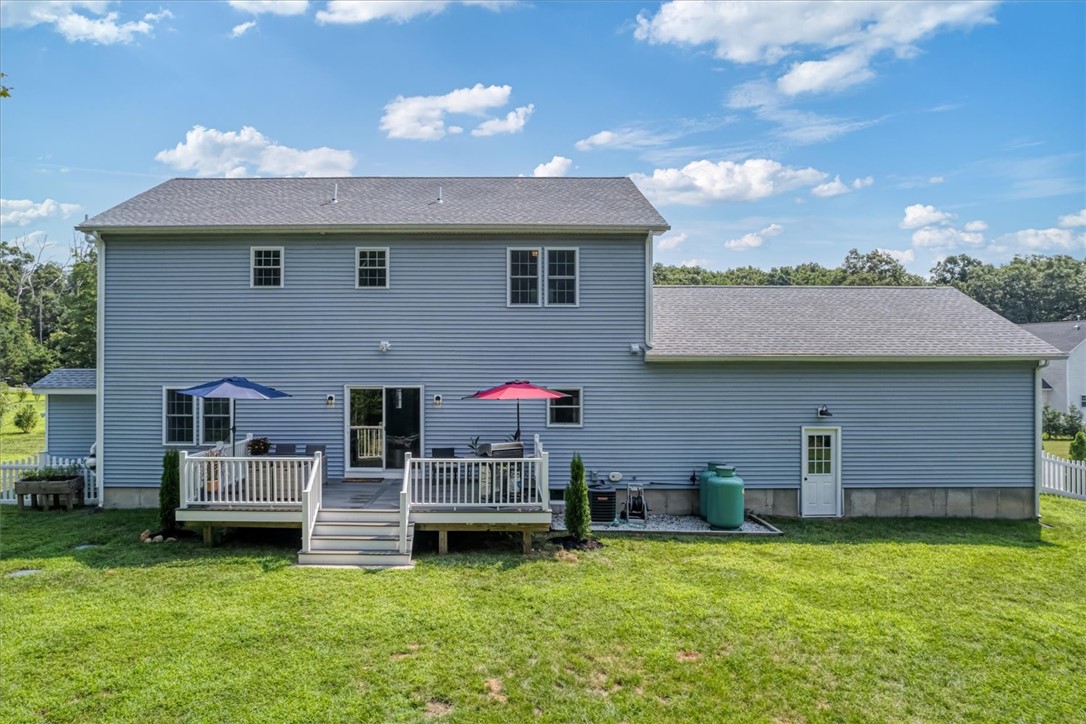 52 Greenbriar Circle Richmond, RI 02892 - Photo 29 of 32