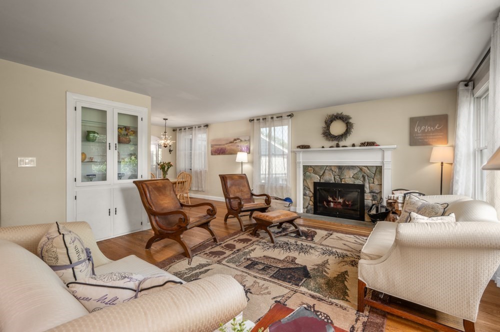 367 Linebrook Road Ipswich, MA 01938 - Photo 5 of 41