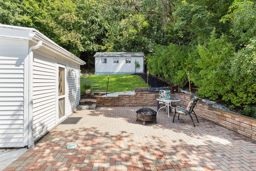 8 Ayer Road Shirley, MA 01464 - Photo 33 of 36