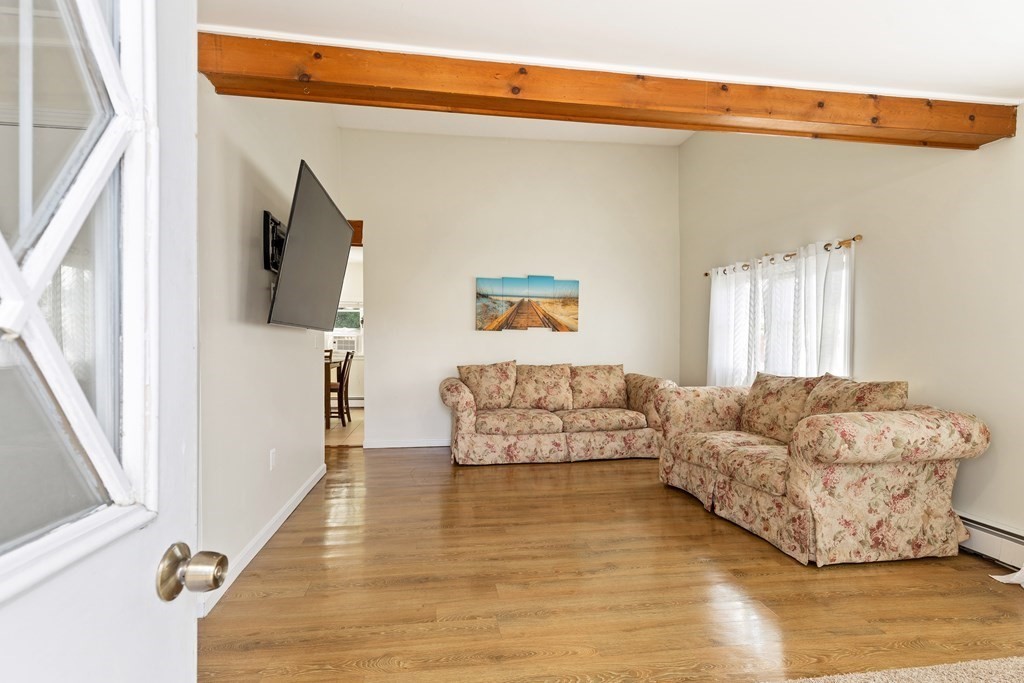 8 Ayer Road Shirley, MA 01464 - Photo 8 of 36