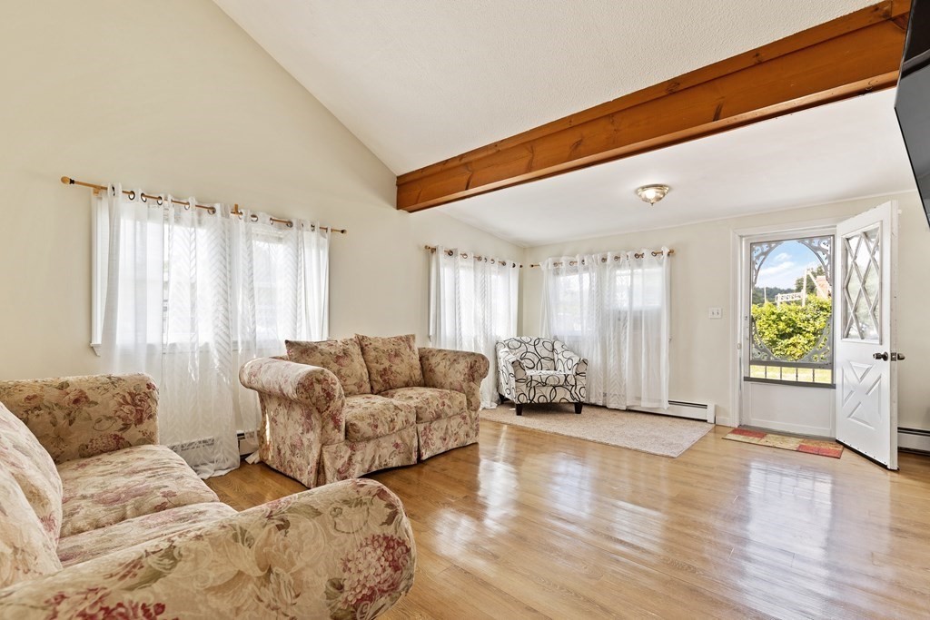 8 Ayer Road Shirley, MA 01464 - Photo 9 of 36