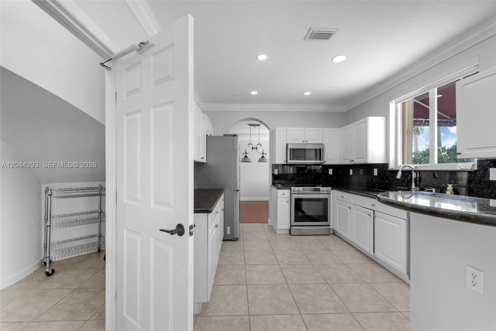 3906 Northeast 20th Street Homestead, FL 33033 - Photo 15 of 70