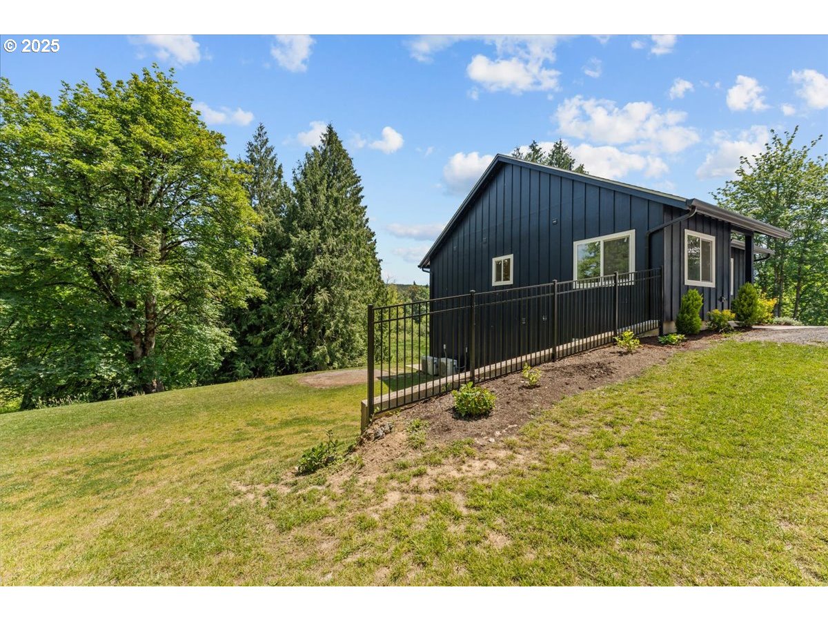 4116 Pleasant Hill Road Kelso, WA 98626 - Photo 3 of 31 Gallery Image 3
