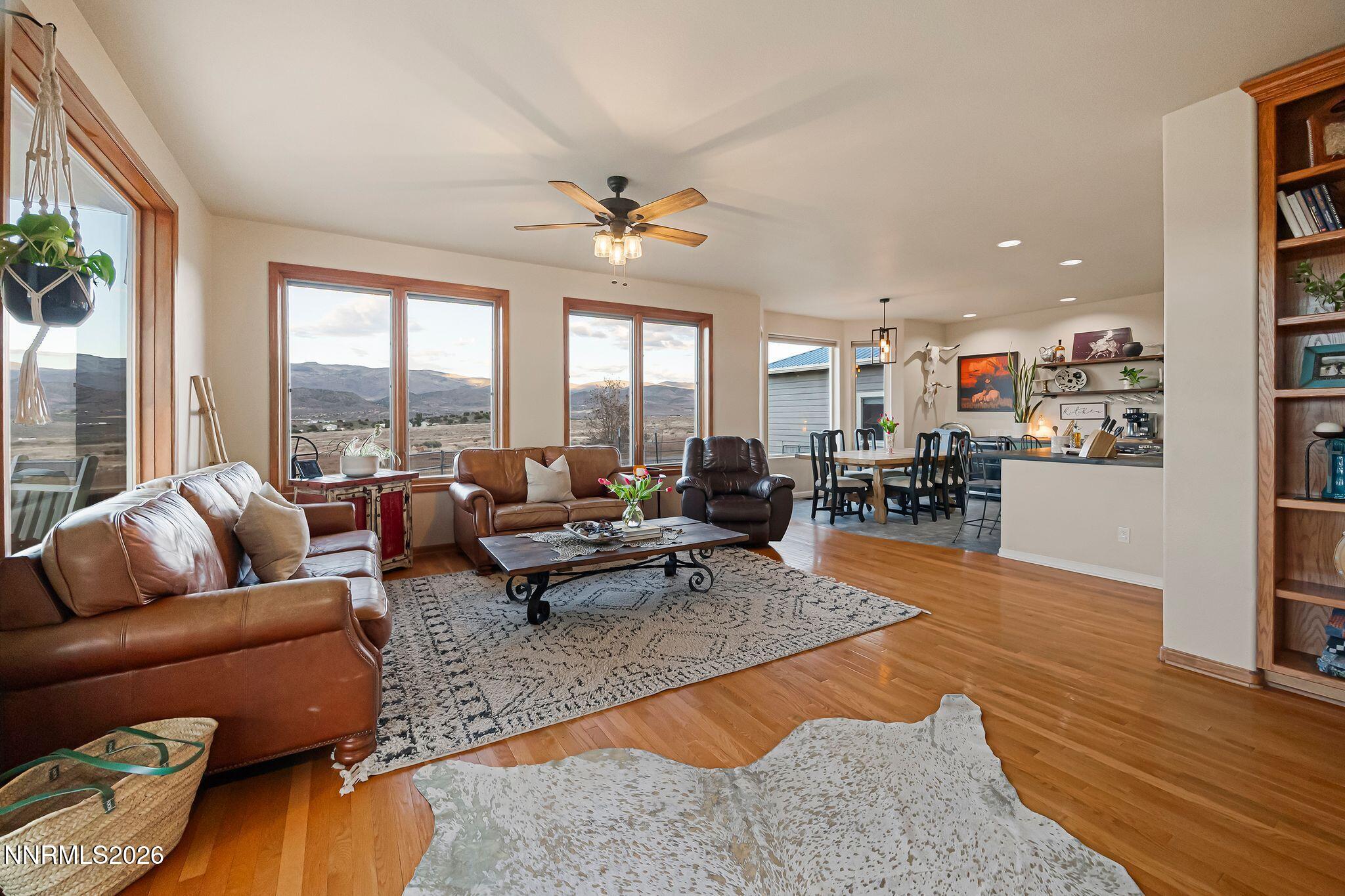 3900 Amy Road Reno, NV 89510 - Photo 8 of 44 10_HillPropertyMedia Team - 3900 Amy Rd,