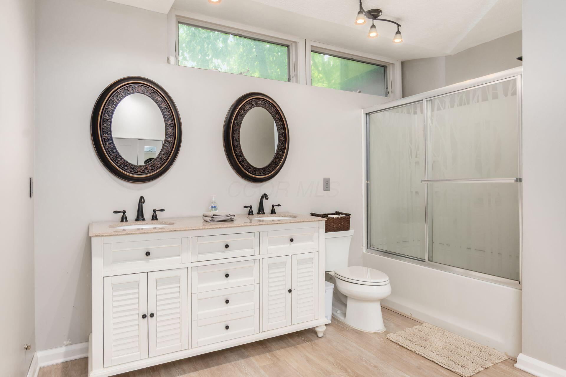 7089 Cooper Road Columbus, OH 43231 - Photo 45 of 52