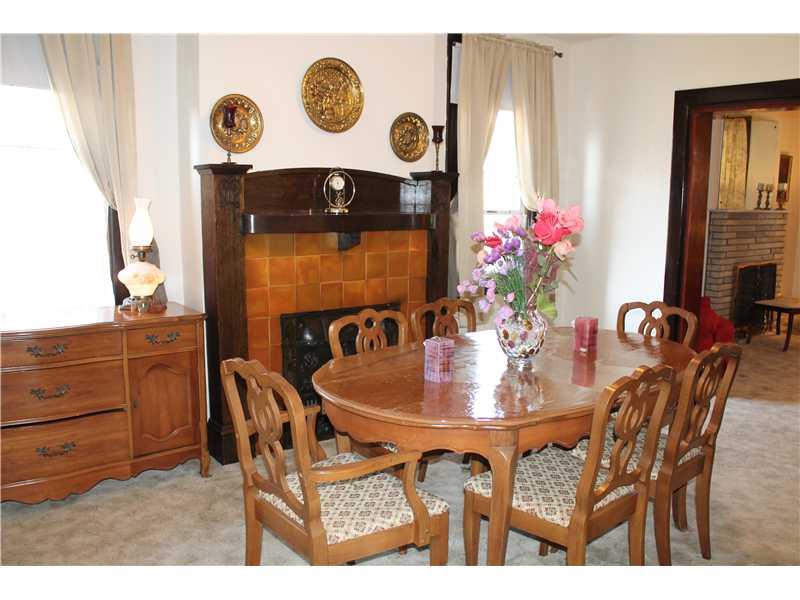 205 Greydon Avenue McKees Rocks, PA 15136 - Photo 14 of 25 Dining Room.